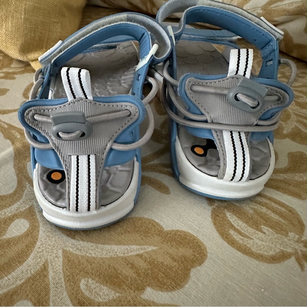 NWOT Rider Sandal - Picture 6 of 10